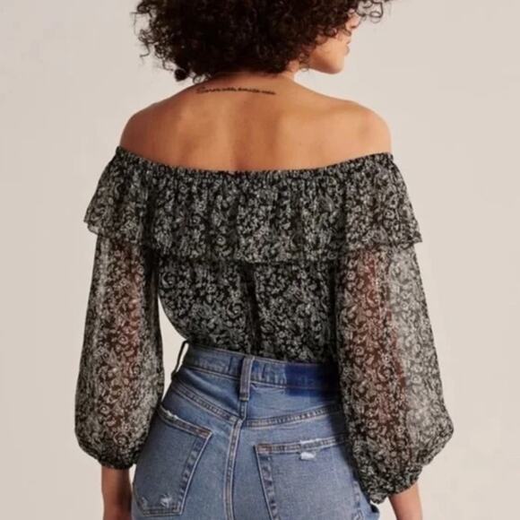 NWT Abercrombie Semi-Sheer Floral Metallic Off-Shoulder Bodysuit Black White LS - Picture 4 of 12